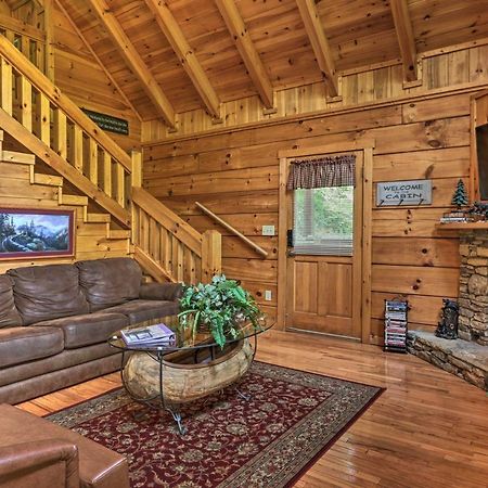 Gatlinburg Mountainside Escape With Deck And Hot Tub! Villa Bagian luar foto